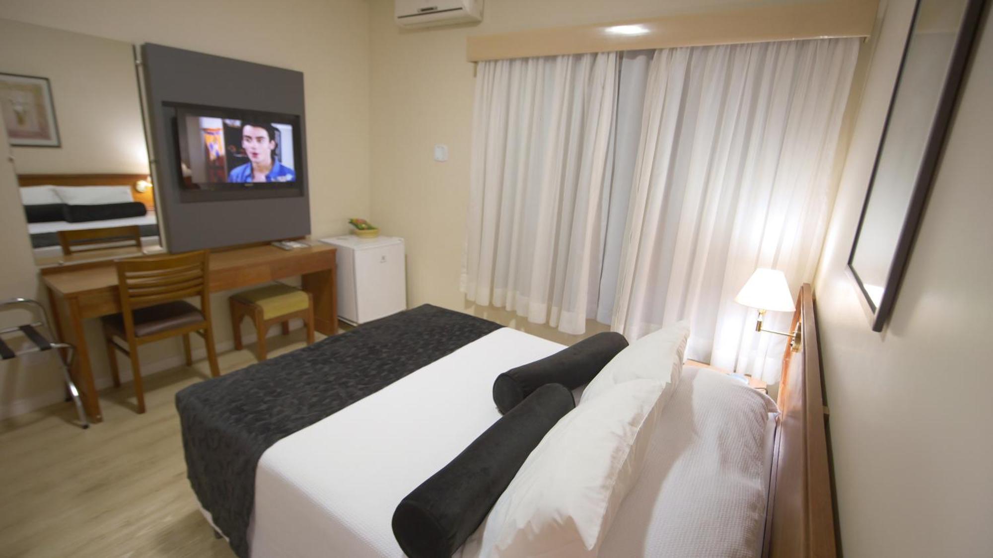 Unaí Regente Hotel מראה חיצוני תמונה
